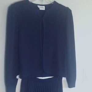 Vintage ST. JOHN Dark Navy Blue skirt and jacket set, SUPER CUTE SET!